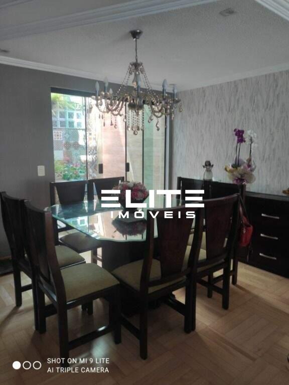 Sobrado à venda no Vila Scarpelli: 