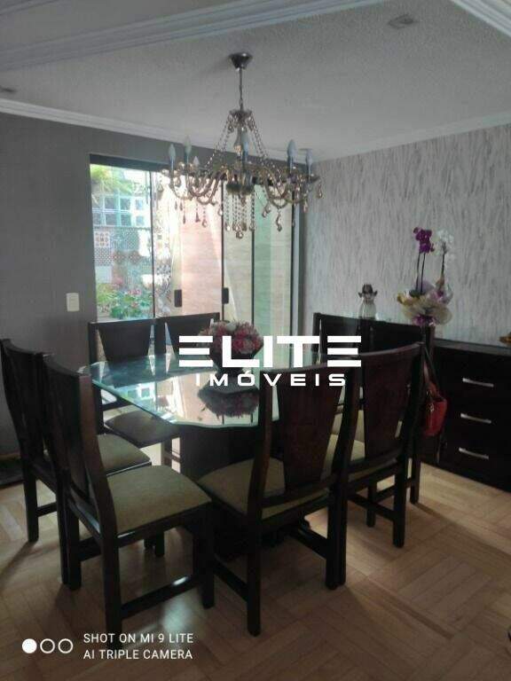 Sobrado à venda no Vila Scarpelli: 