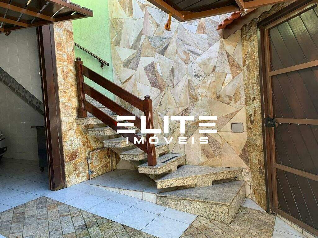 Sobrado à venda no Vila Helena: 