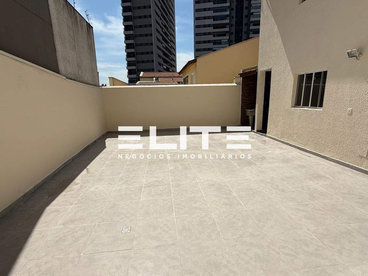 Sobrado à venda no Vila Gilda: 