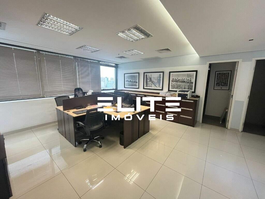 Sala à venda no Centro: 