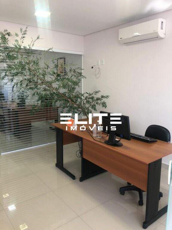 Sala à venda no Centro: 