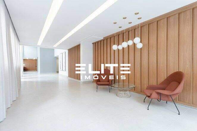 Apartamento à venda no Centro: Hall Social