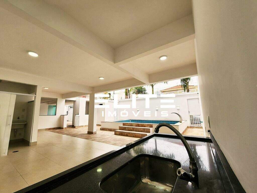 Sobrado à venda no Bairro Jardim: 