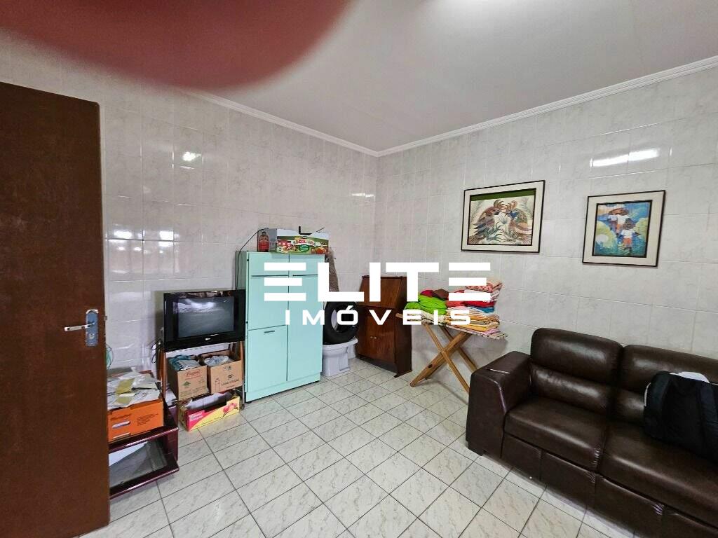 Casa à venda no Vila Scarpelli: 