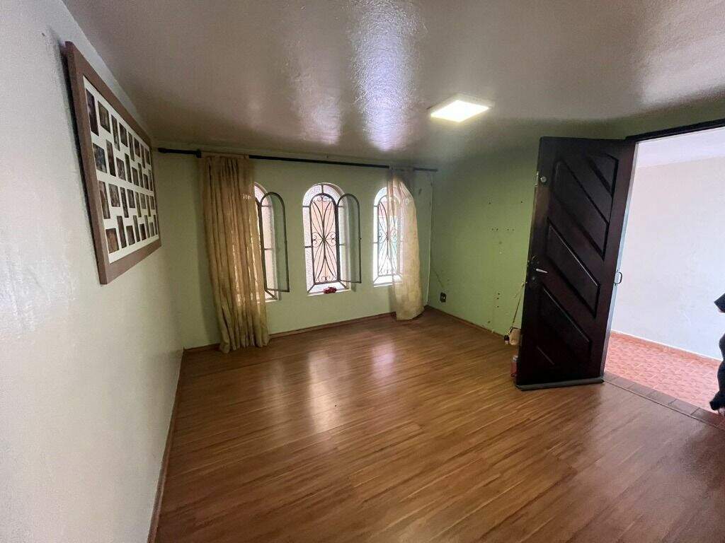 Casa à venda no Jardim Stella: 