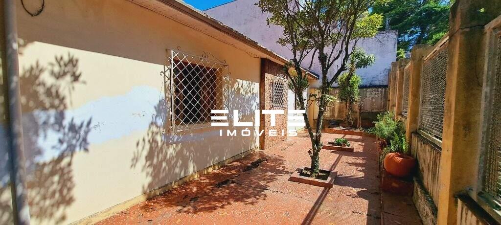 Casa à venda no Centro: 