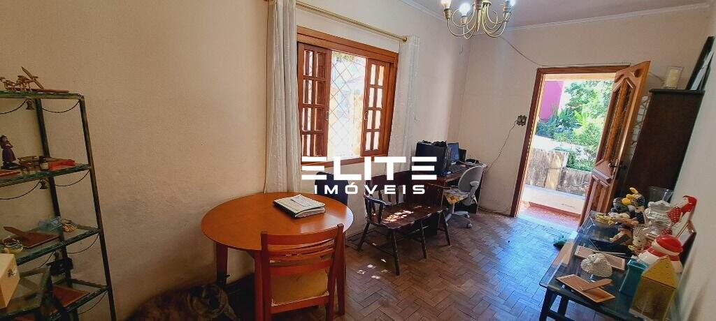 Casa à venda no Centro: 