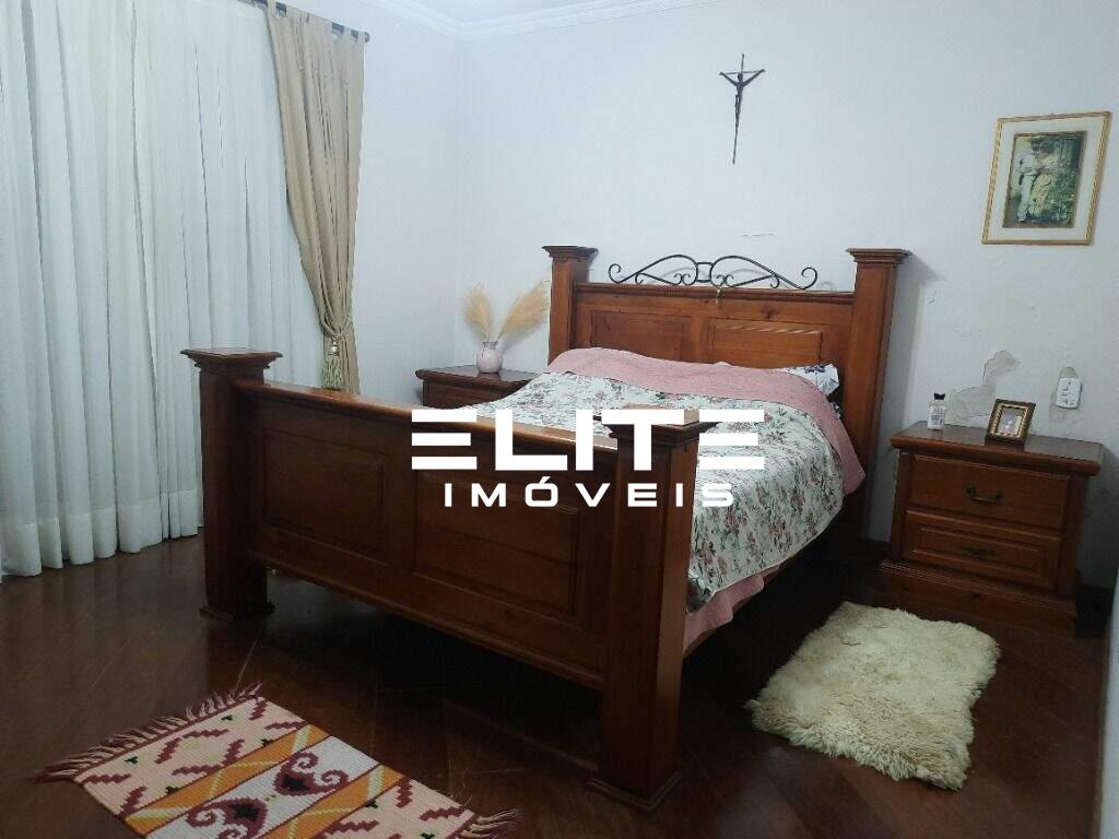 Sobrado à venda no Bairro Jardim: 