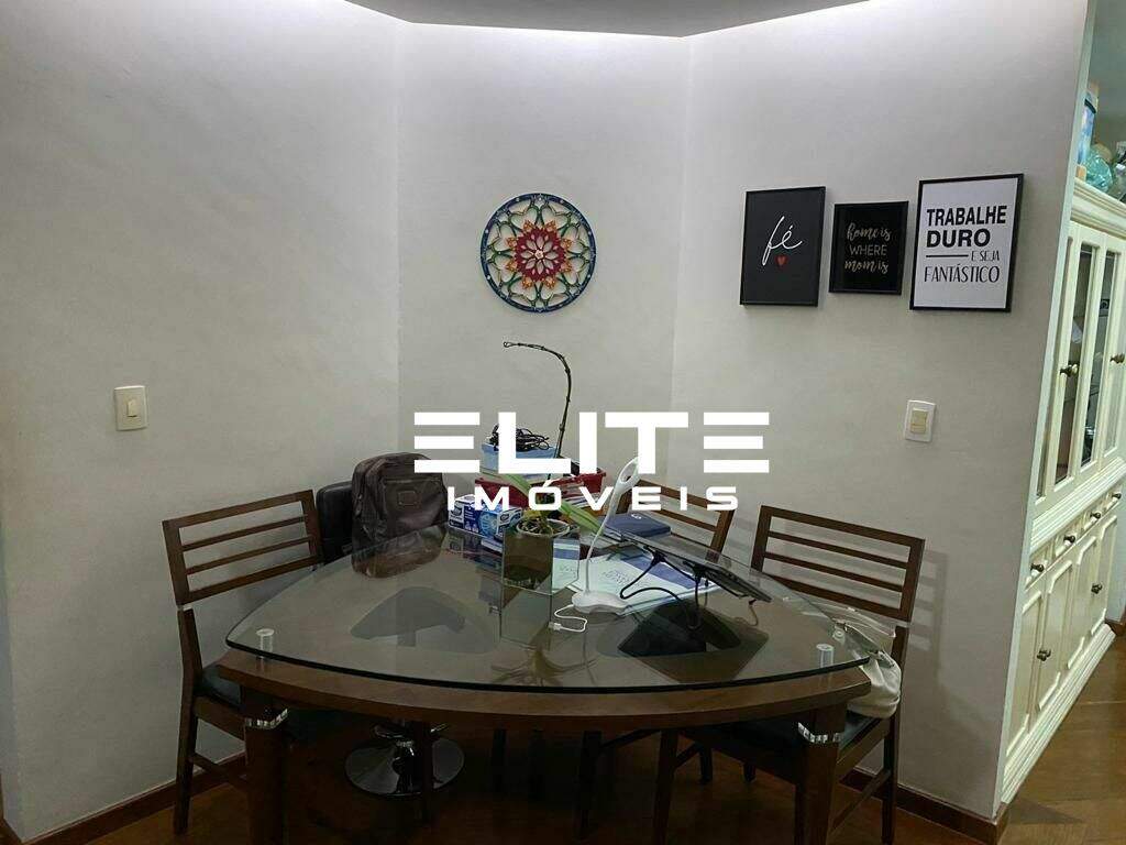 Apartamento à venda no Vila Alzira: 