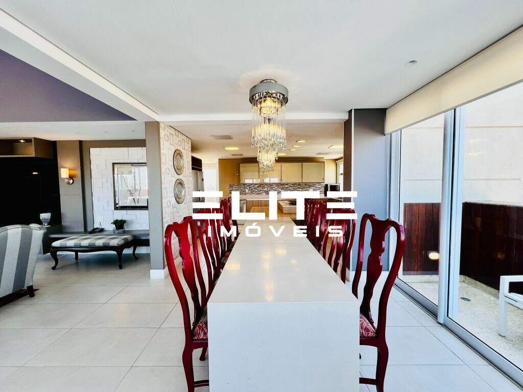 Cobertura à venda no Bairro Jardim: 