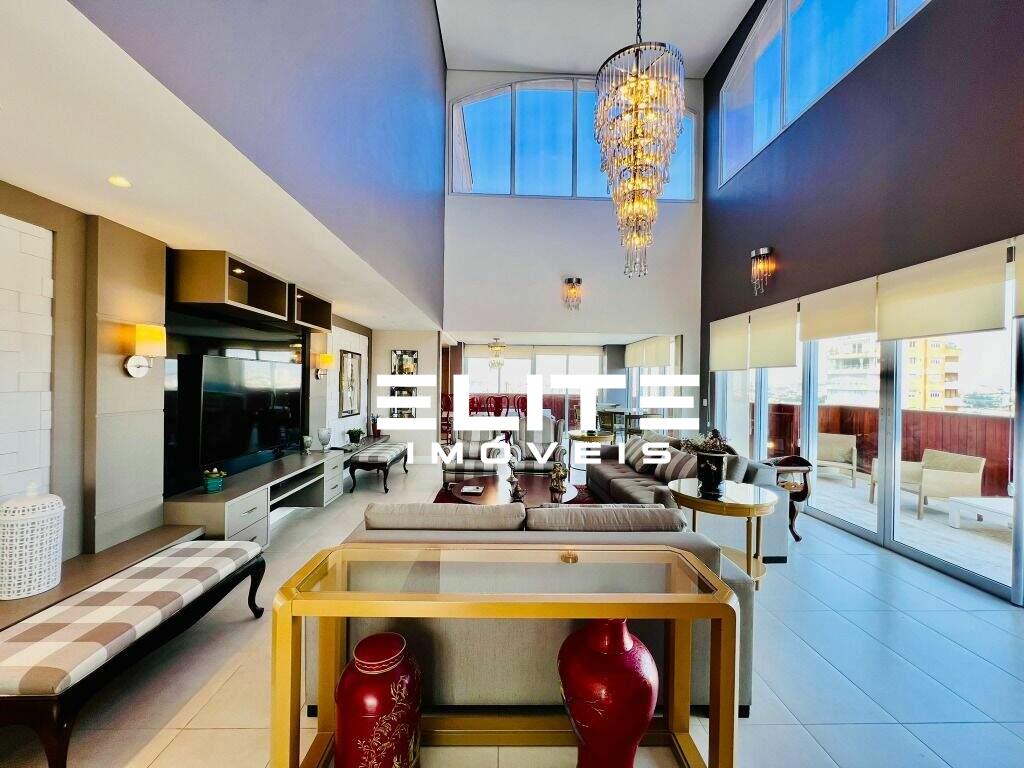 Cobertura à venda no Bairro Jardim: 