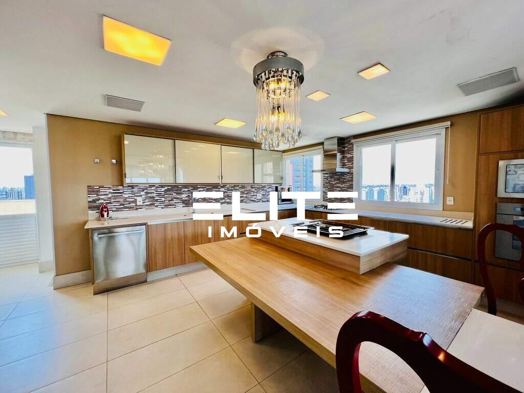 Cobertura à venda no Bairro Jardim: 