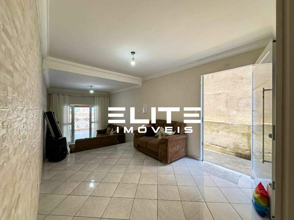 Sobrado à venda no Jardim Santo André: 