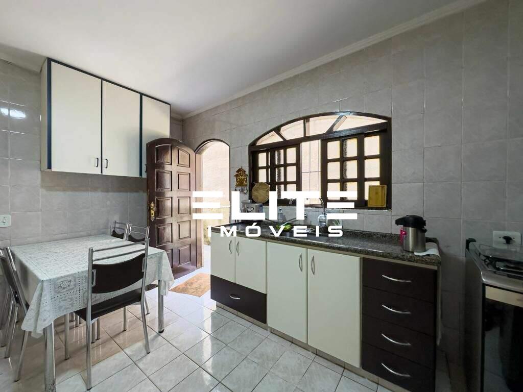 Sobrado à venda no Jardim Santo André: 