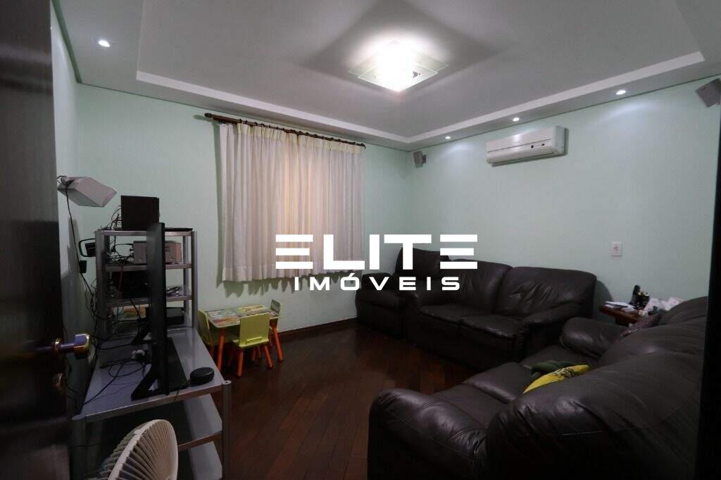 Sobrado à venda no Campestre: 