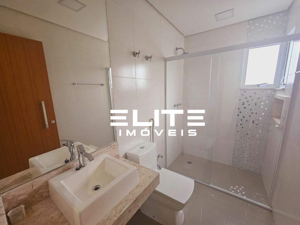 Sobrado à venda no Bairro Jardim: 