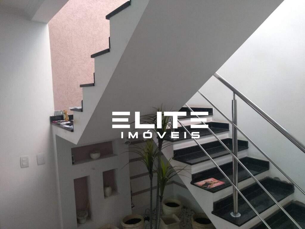 Sobrado à venda no Jardim Stella: 