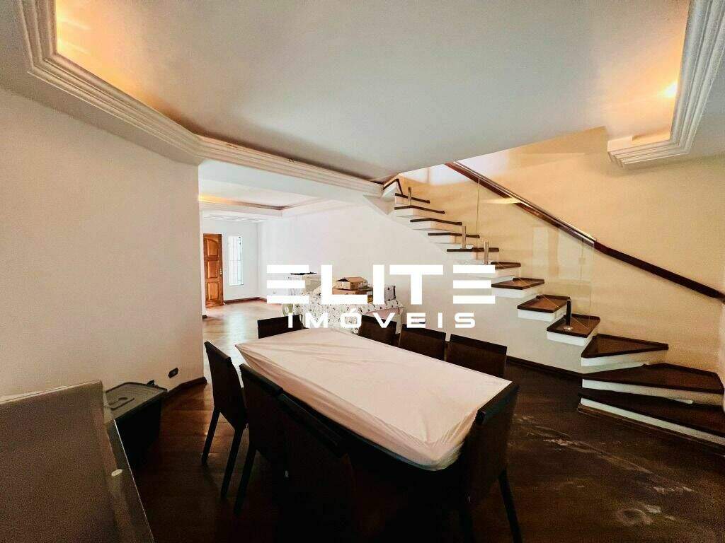 Sobrado à venda no Vila Valparaíso: 