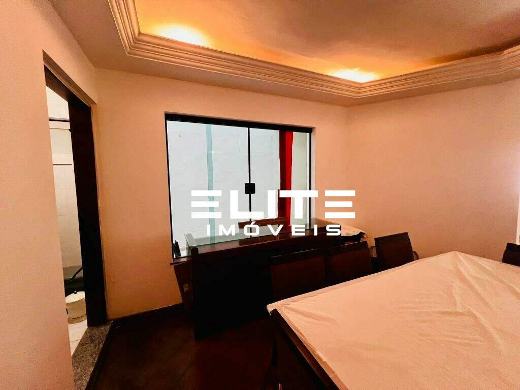 Sobrado à venda no Vila Valparaíso: 