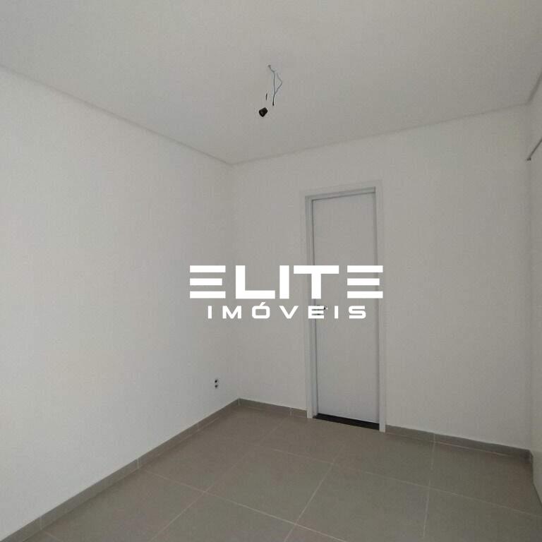 Apartamento à venda no Baeta Neves: 