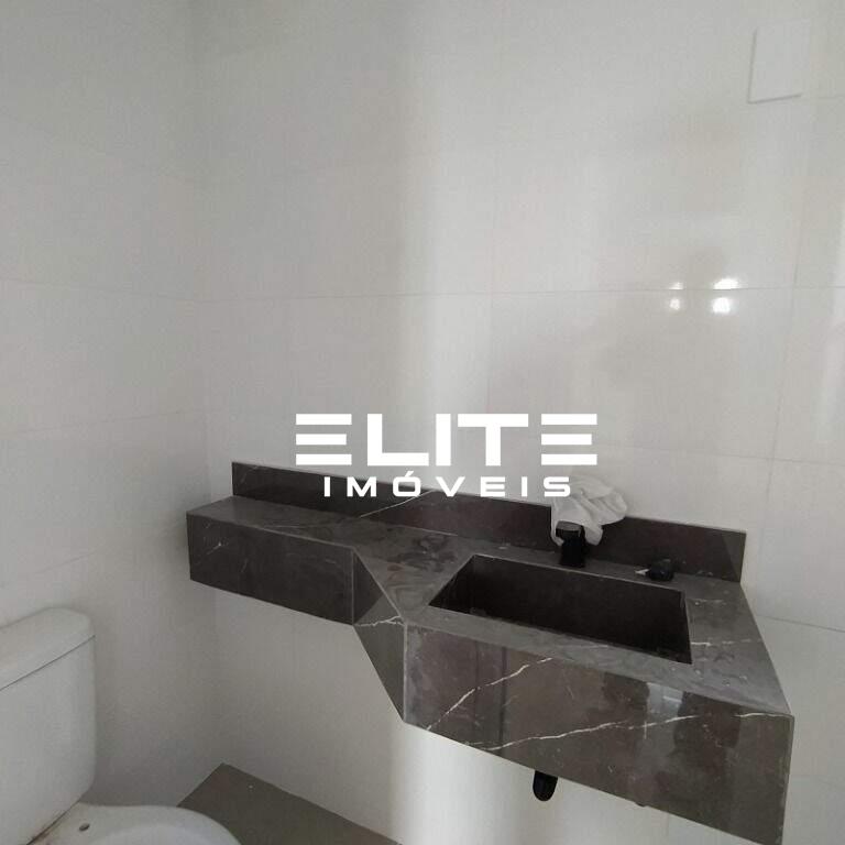 Apartamento à venda no Baeta Neves: 