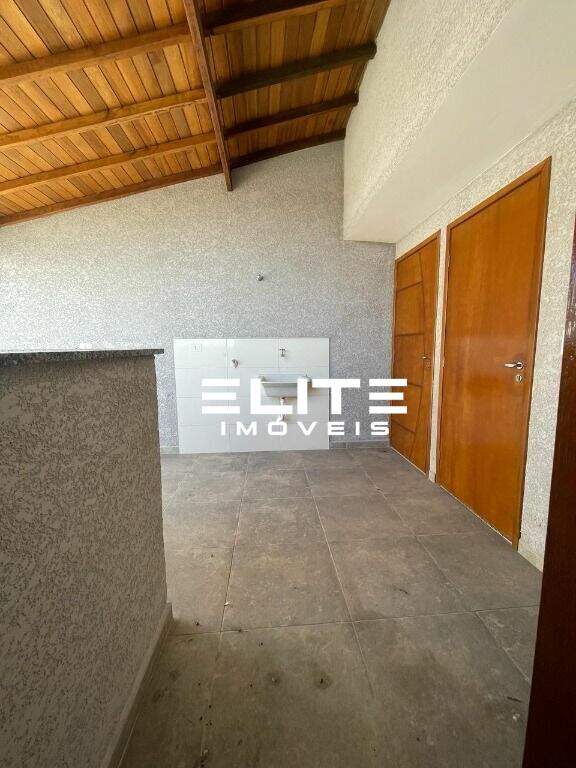 Cobertura à venda no Utinga: 