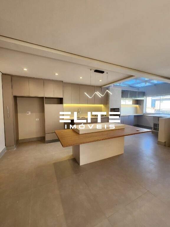 Sobrado à venda no Vila Valparaíso: 