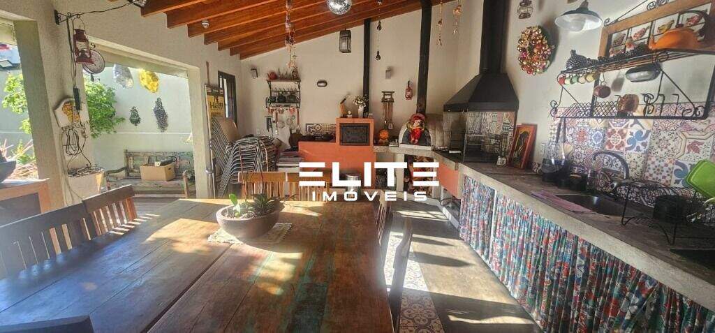 Casa à venda no Santa Maria: 