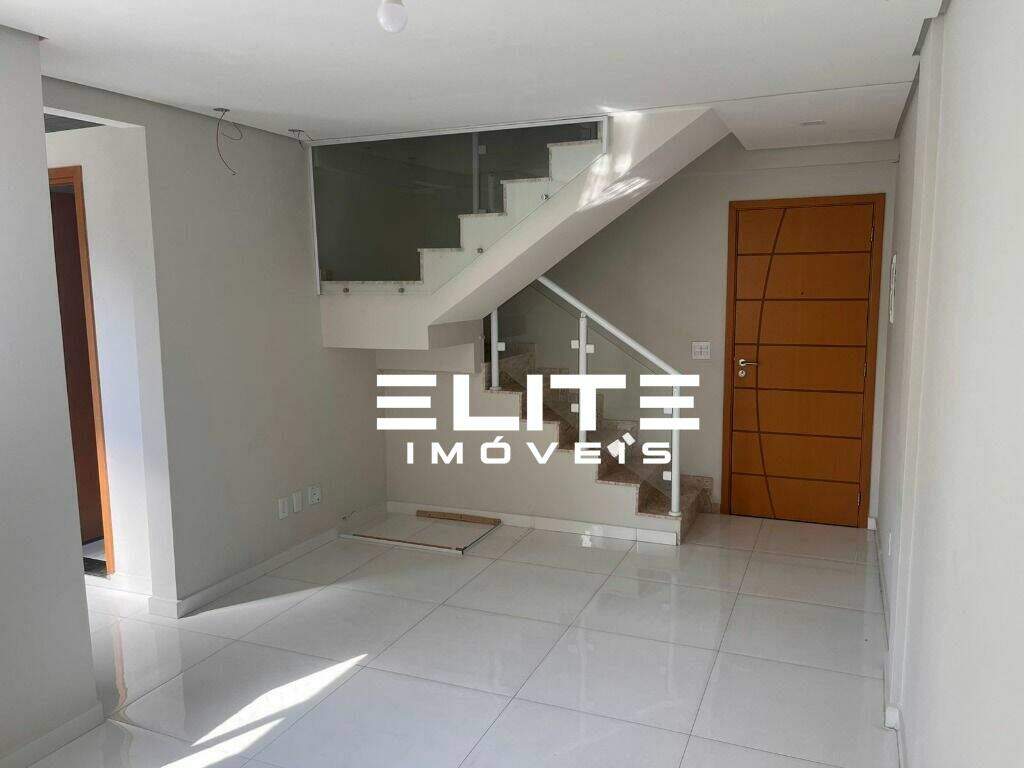 Cobertura à venda no Nova Gerty: 