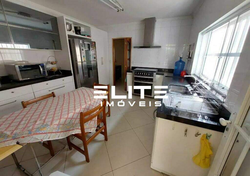 Sobrado à venda no Campestre: 