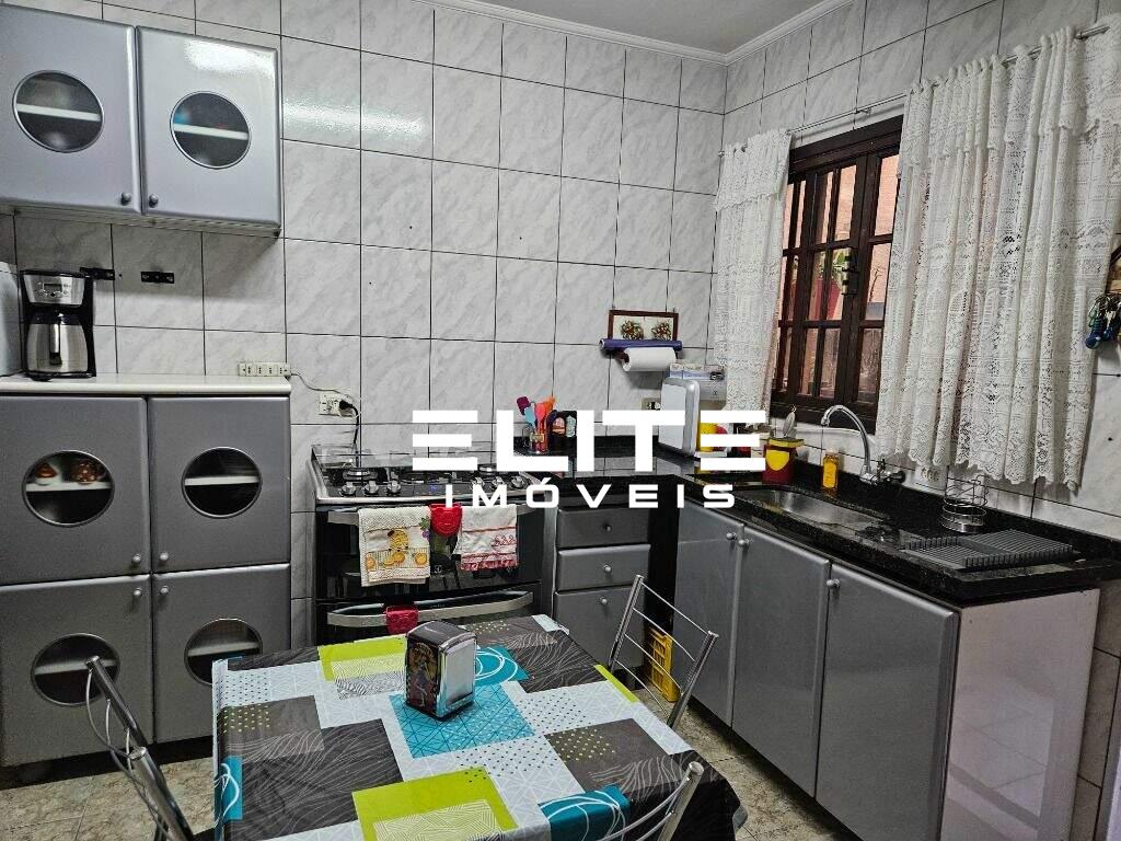 Sobrado à venda no Campestre: 