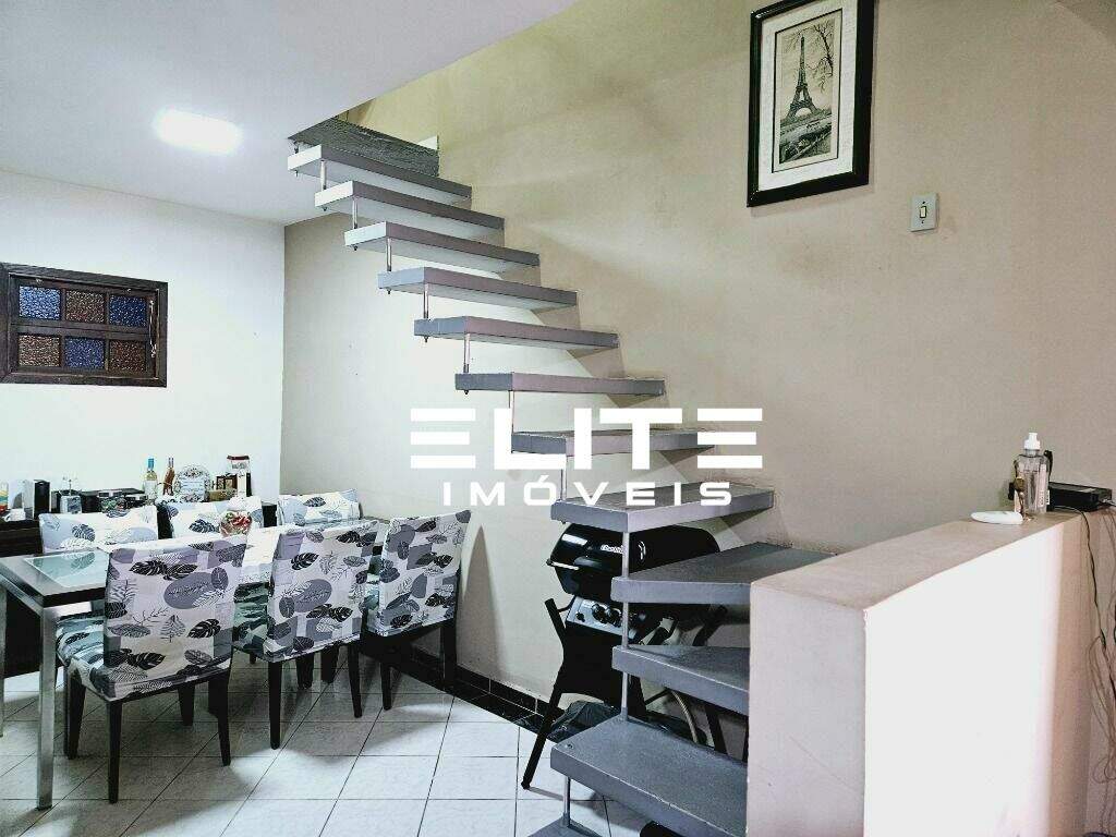 Sobrado à venda no Campestre: 