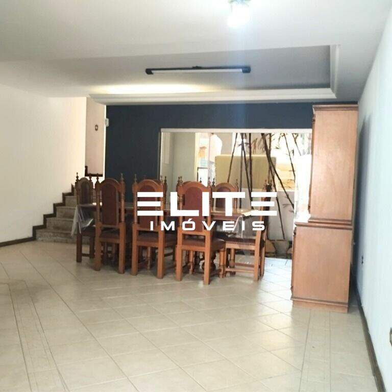 Sobrado à venda no Campestre: 