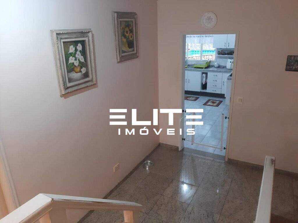 Sobrado à venda no Dos Casa: 