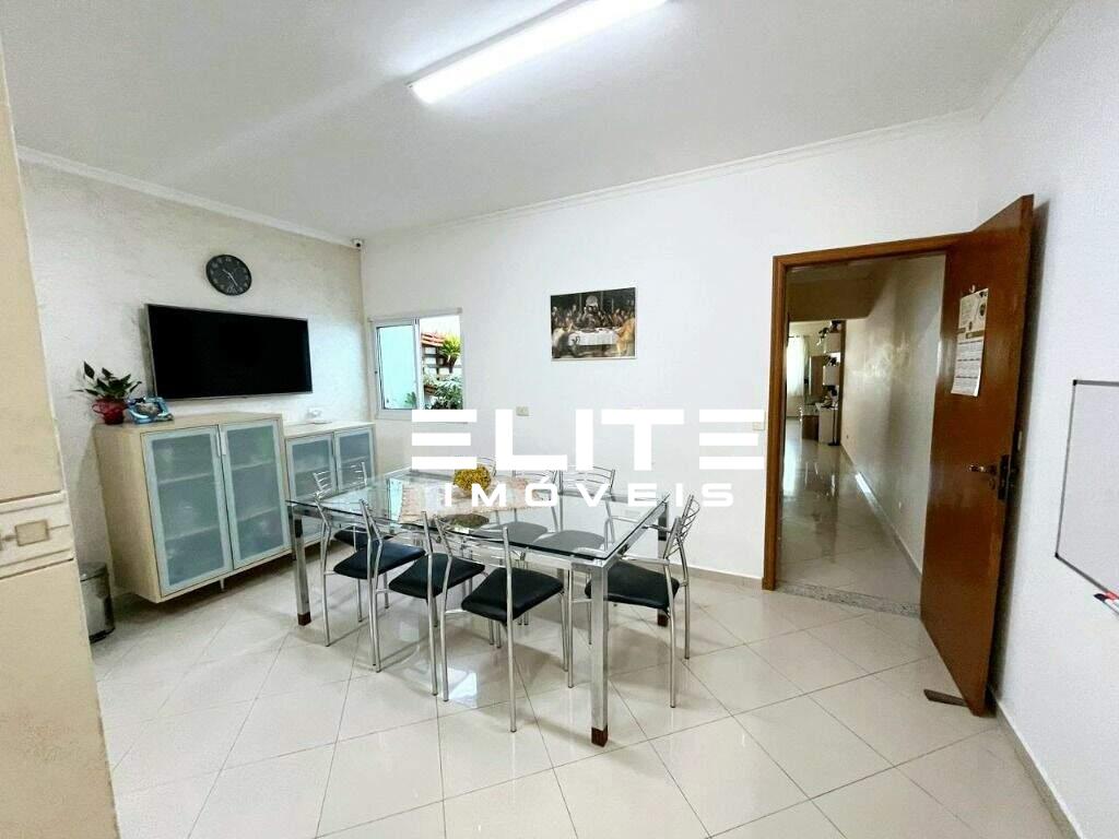 Sobrado à venda no Vila Scarpelli: 