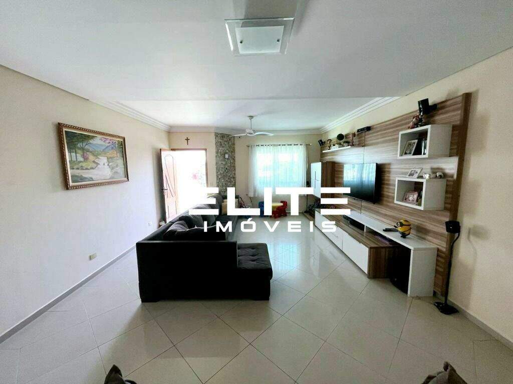 Sobrado à venda no Vila Scarpelli: 