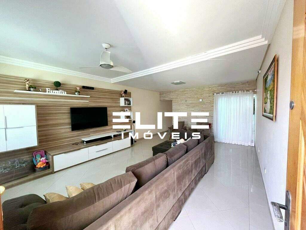 Sobrado à venda no Vila Scarpelli: 