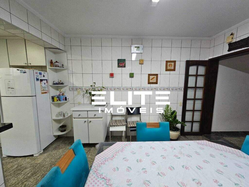 Sobrado à venda no Vila Valparaíso: 