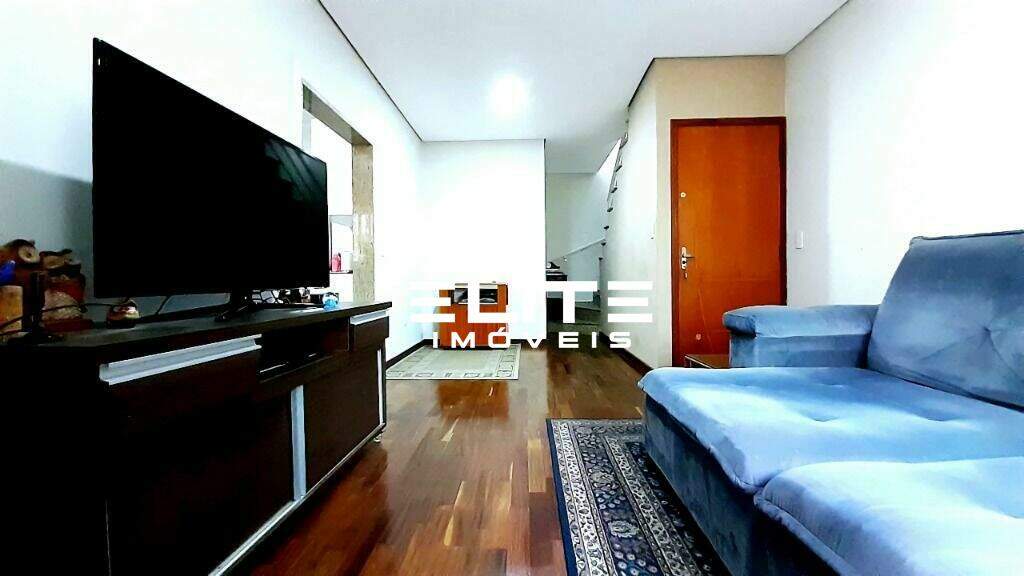 Sobrado à venda no Campestre: 