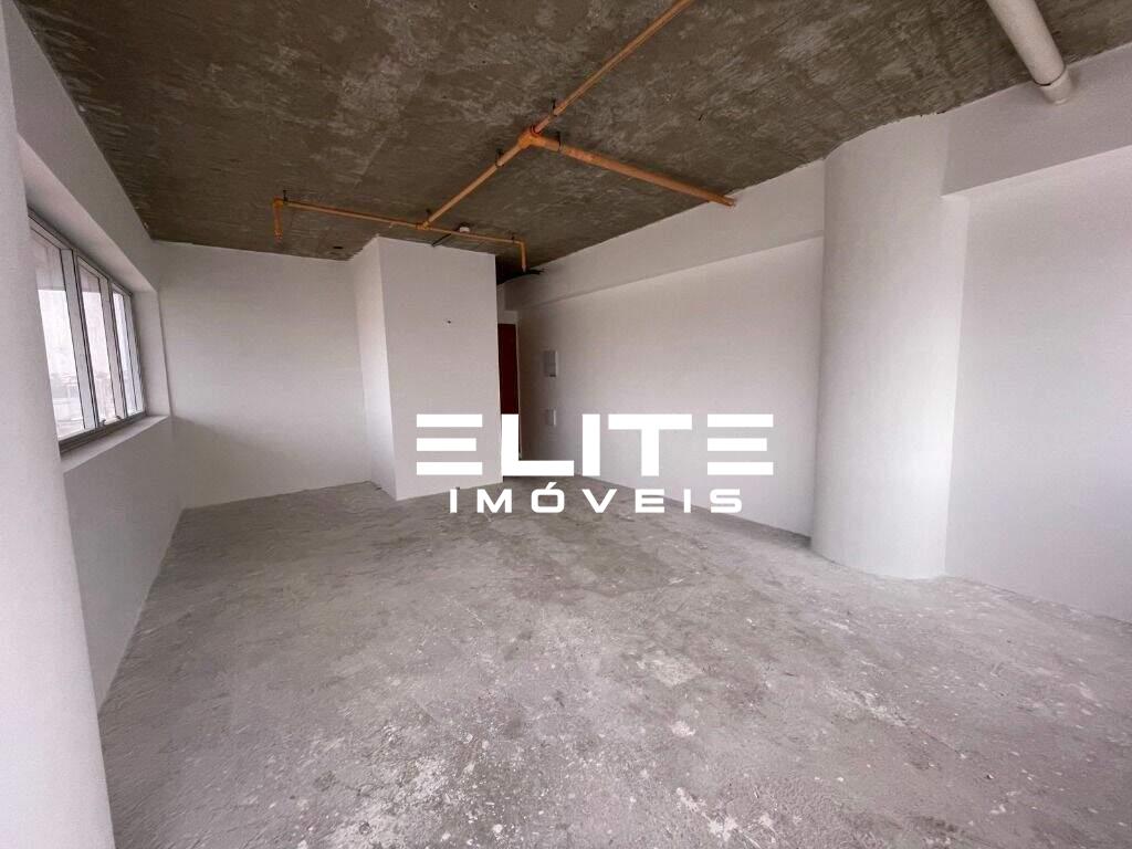 Sala à venda no Centro: 