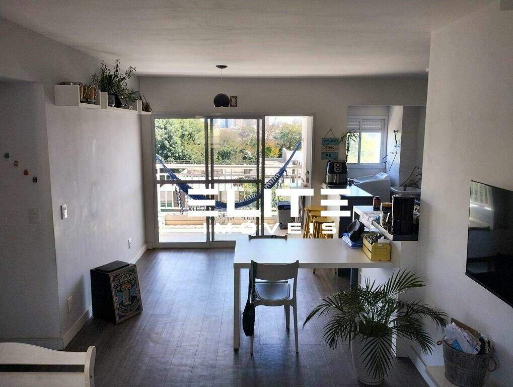 Apartamento à venda no Vila Eldízia: 