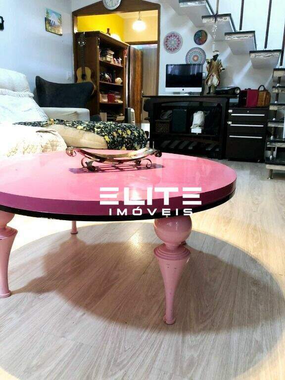 Sobrado à venda no Campestre: 