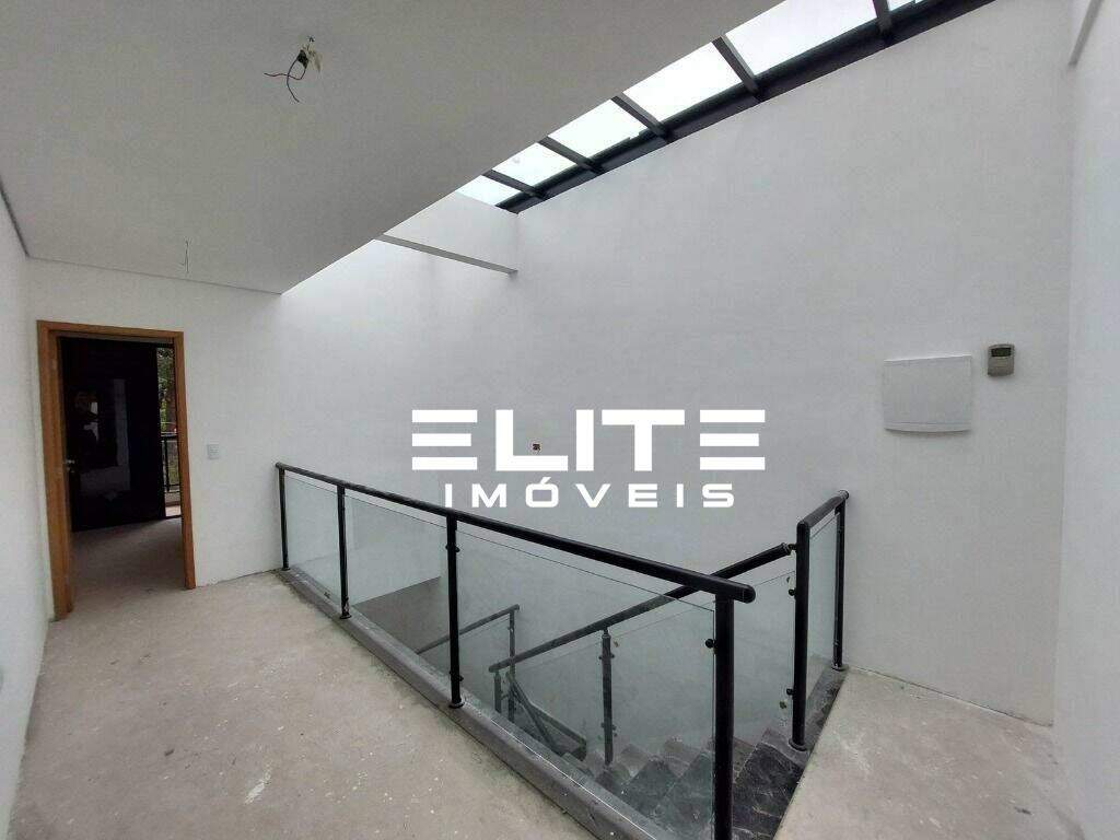 Sobrado à venda no Jardim Paraíso: 