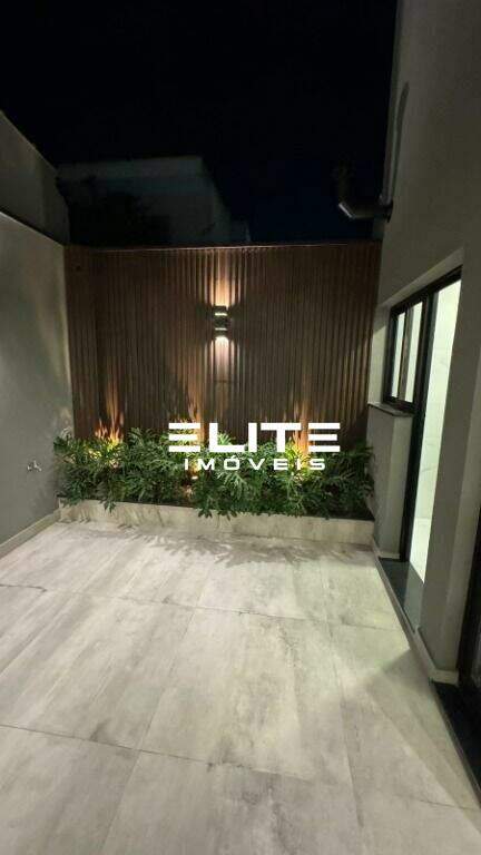 Sobrado à venda no Jardim Colonial: 