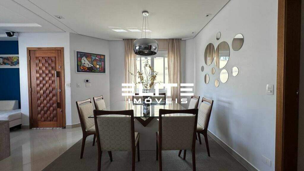 Sobrado à venda no Jardim Lavínia: 