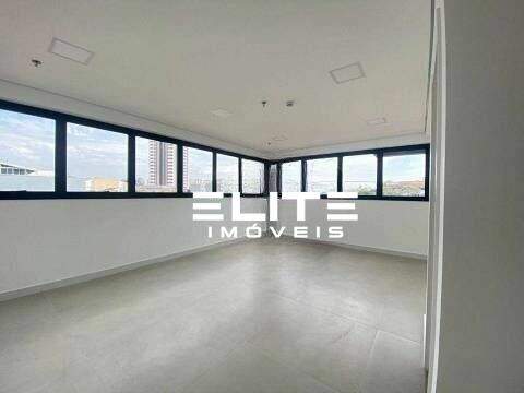 Sala à venda no Vila Assunção: 