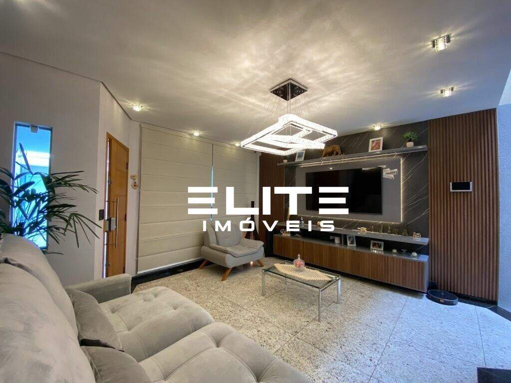 Sobrado à venda no Vila Scarpelli: 