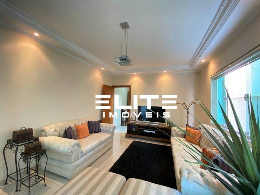 Sobrado à venda no Bairro Jardim: 