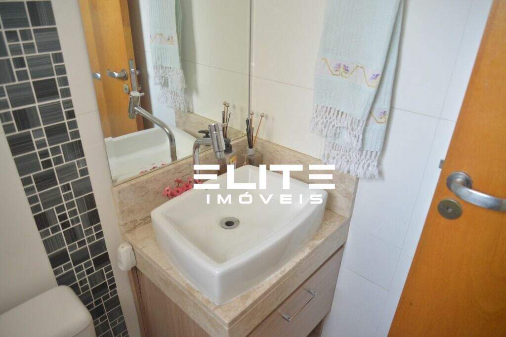 Cobertura à venda no Campestre: Banheiro pavimento superior